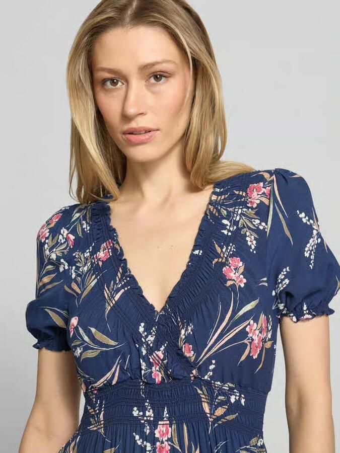 Apricot maxi-jurk van viscose met V-hals