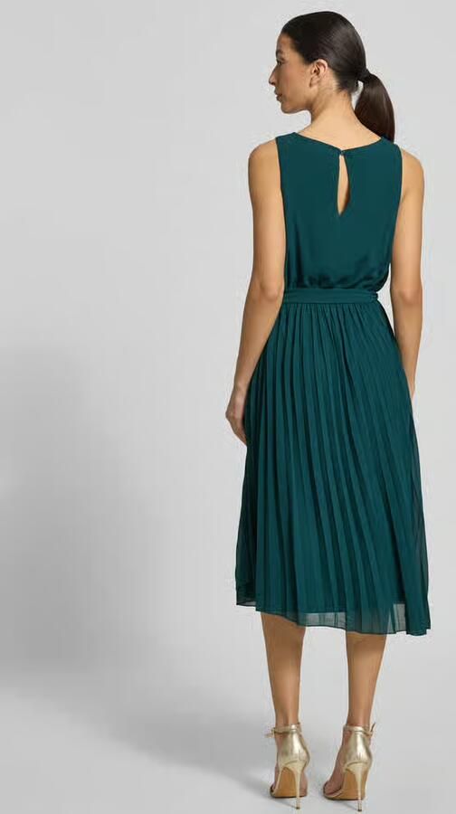 Apricot midi-jurk met plissévouwen en strikceintuur - Foto 3