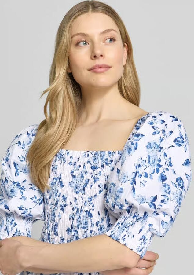 Apricot midi-jurk met vierkante hals en pofmouwen