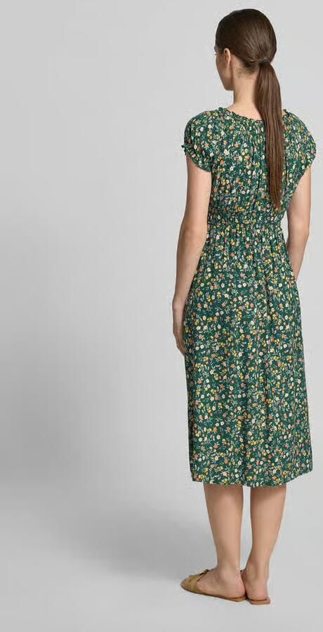 Apricot midi-jurk van viscose met smokdetails