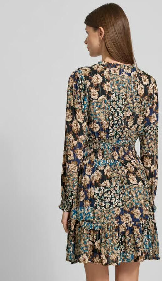 Apricot Mini-jurk met V-hals