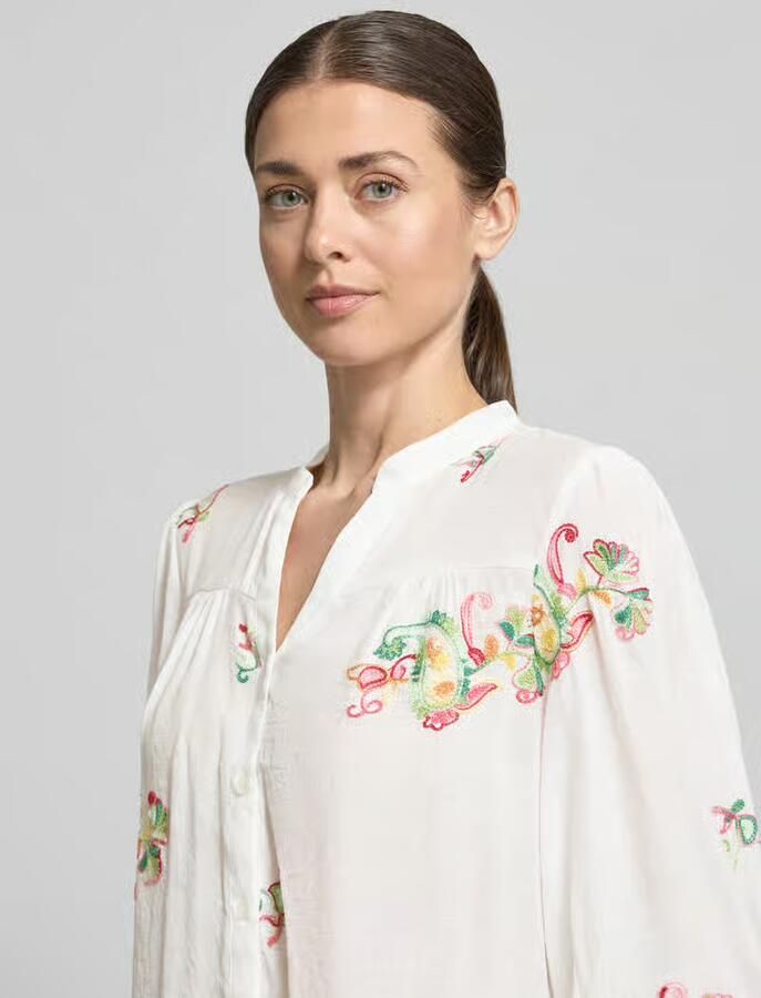 Apricot regular fit blouse van viscosemix met stitchings