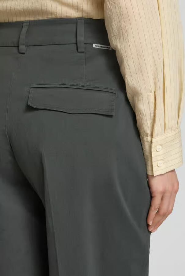 ARMEDANGELS barrel fit chino van mix van biologisch katoen model 'TWILL PANT'