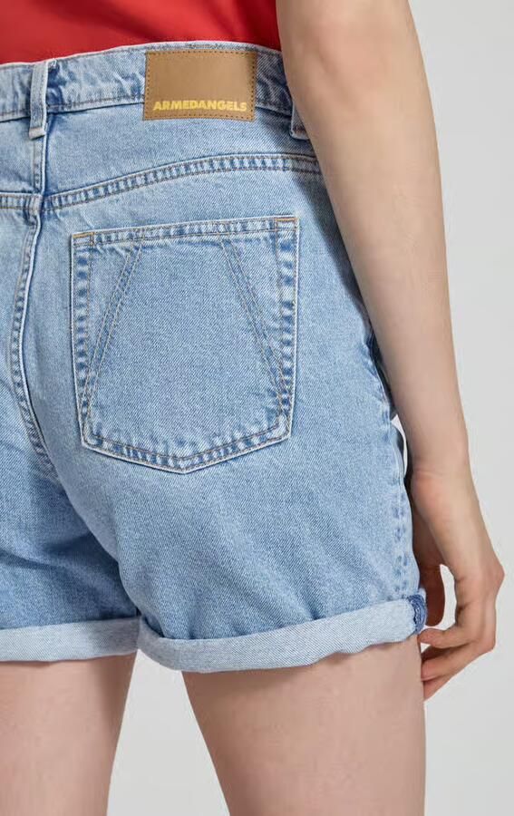 ARMEDANGELS Korte regular fit jeans met labeldetail model 'SHEAARI''