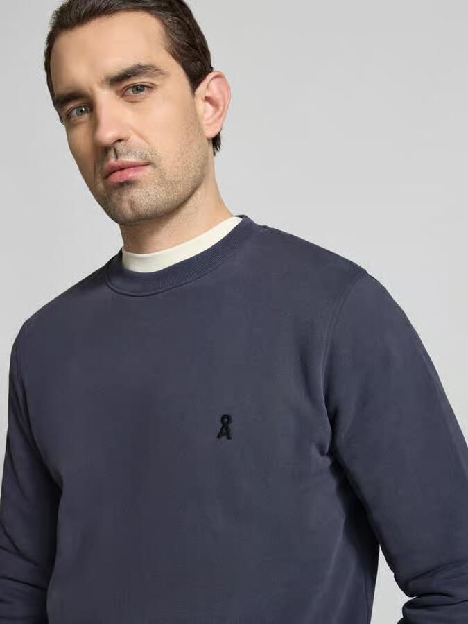 ARMEDANGELS Regular fit sweatshirt van puur biologisch katoen Model 'BAARO FLEECE'