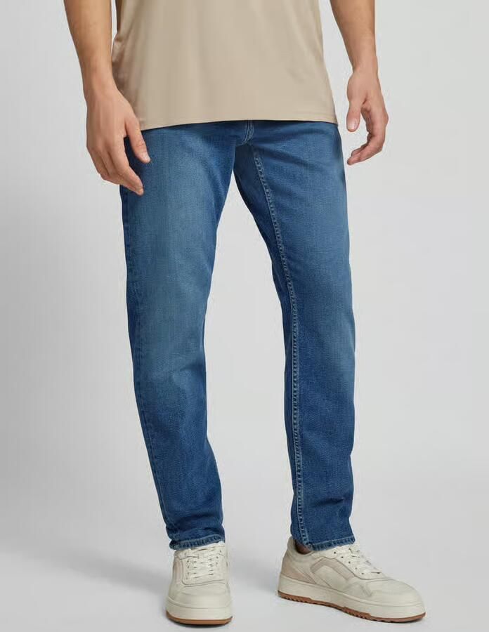 ARMEDANGELS tapered fit jeans in 5-pocket-design model 'AARJO TARPA' - Foto 2