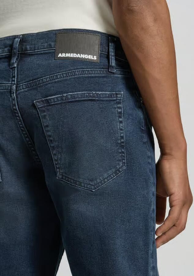 ARMEDANGELS tapered fit jeans van mix van katoen en lyocell model 'AARJO TARPA'