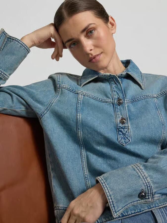 BA&SH Regular fit jeansblouse in Used-look model 'TOP TAVY'
