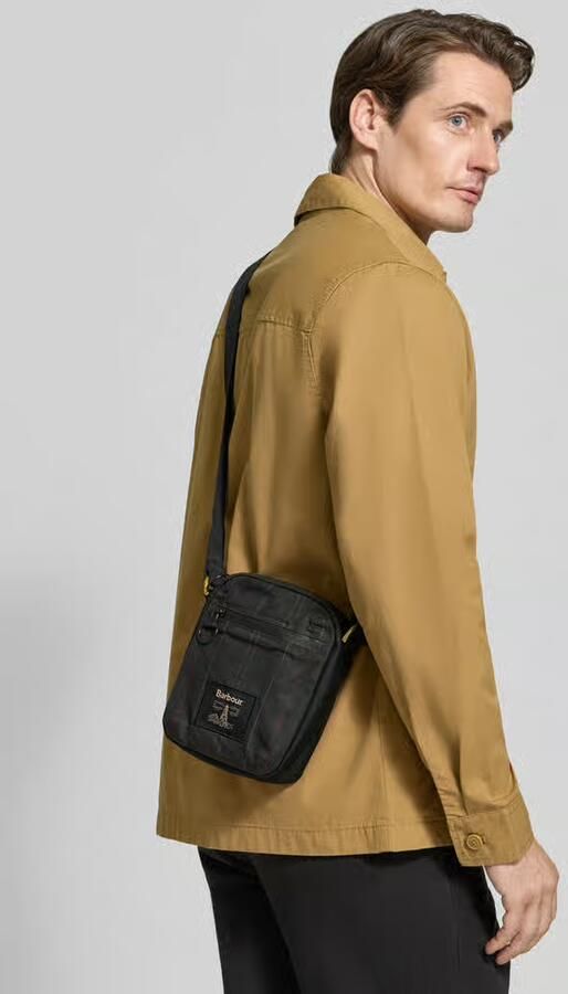 Barbour Waterafstotende schoudertas met labelpatch - Foto 2
