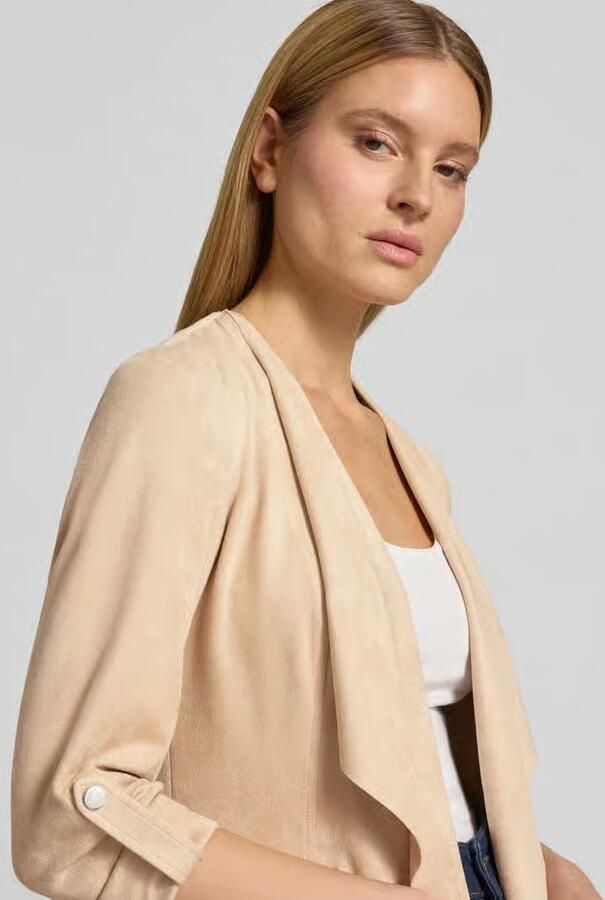 Betty Barclay Longblazer in een los model met ritszakken