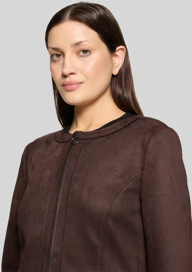 Betty Barclay Regular Fit korte blazer in leerlook model 'NOS JULI'