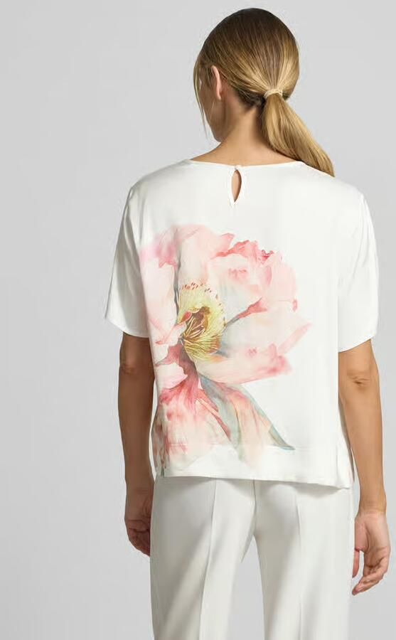 Betty Barclay relaxed fit T-shirt van pure viscose met bloemige print