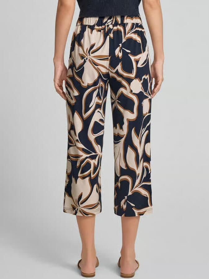 Betty Barclay relaxed fit wijdte broek met all-over motief model 'LT JUNI'