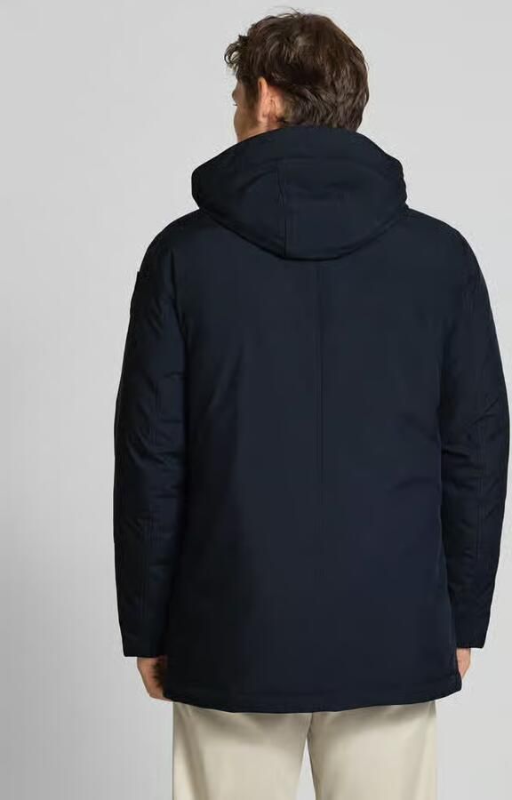 Blauer USA Donsjack met capuchon model 'CHESTER'