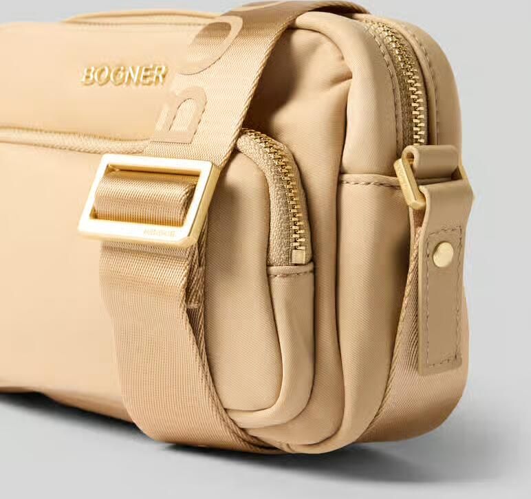 Bogner schoudertas met labeldetail model 'klosters neve lidia'