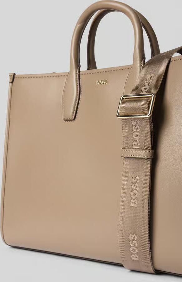 Boss schoudertas met labeldetail model 'Sandy MED Tote'