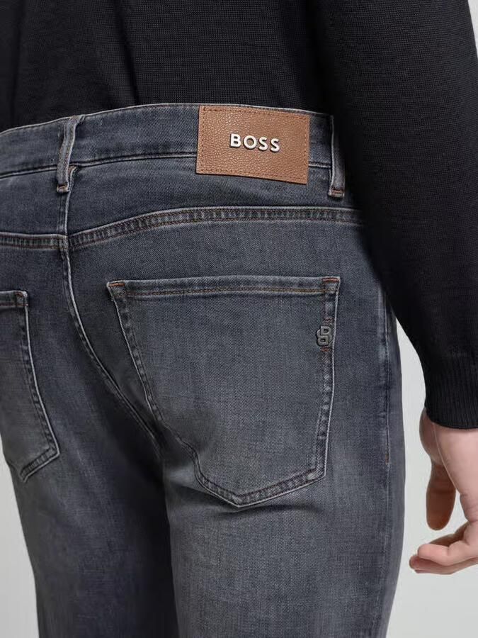 Boss Slim fit jeans in labeldetail model 'Delaware'