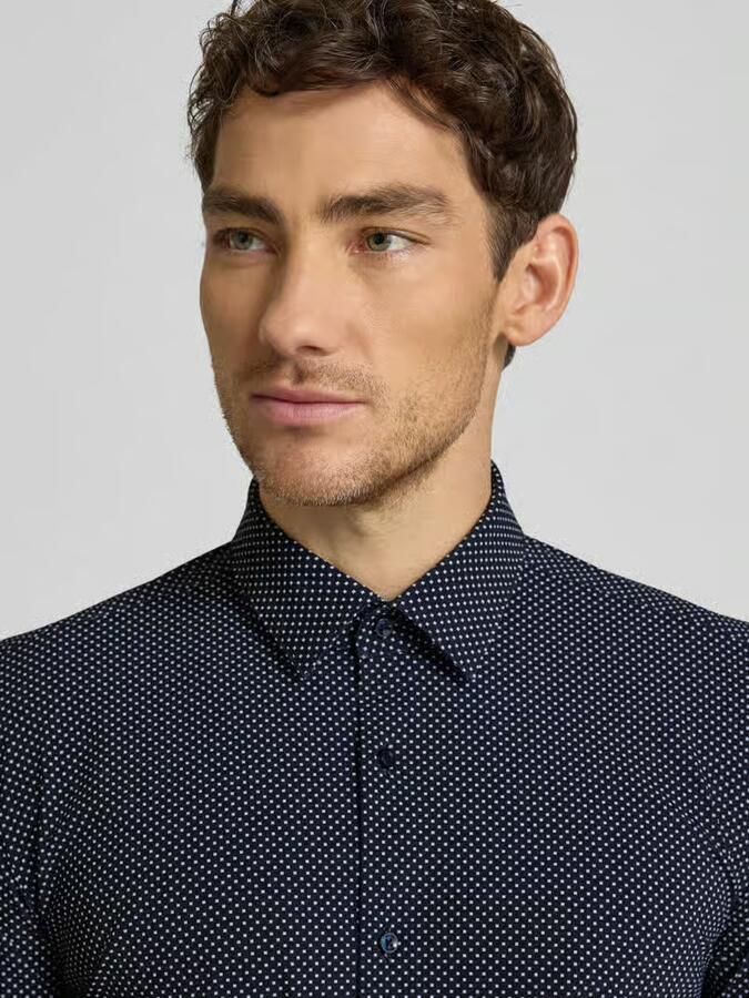 Boss Slim fit zakelijk overhemd met all-over motief model 'HANK' - Foto 2