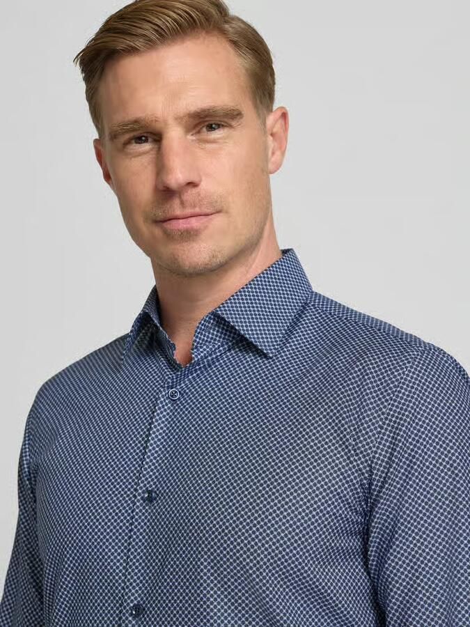Boss Slim fit zakelijk overhemd van een mix van lyocell en katoen model 'HANK' - Foto 2