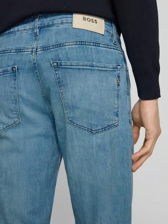 Boss Regular fit jeans met labeldetail model 'Maine'