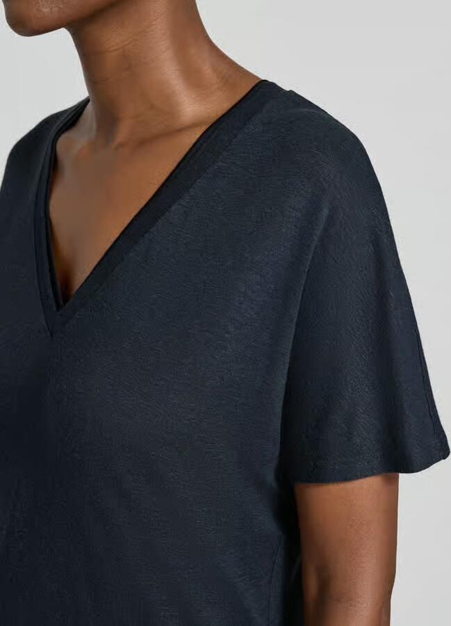 Boss T-shirt met V-hals model 'Eylina'