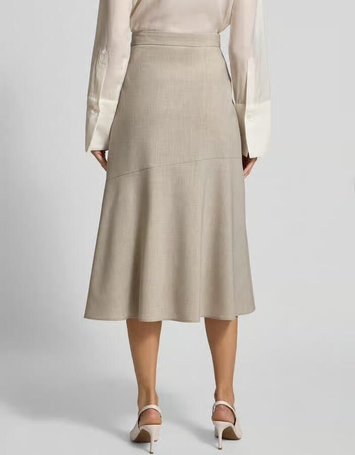 Boss Uitlopende midirok van pure scheerwol model 'VULERAN'