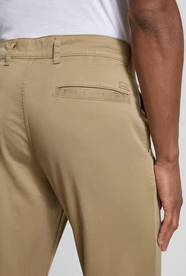 Boss Orange Regular fit chino met ceintuurlussen