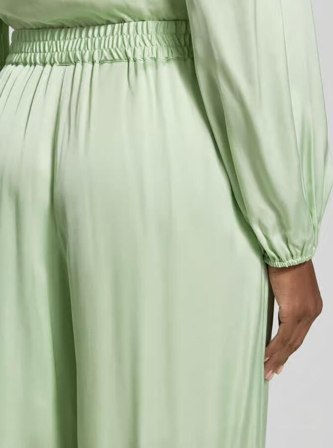 Boss Orange Regular fit wide leg broek van zuivere viscose model 'TALIA'