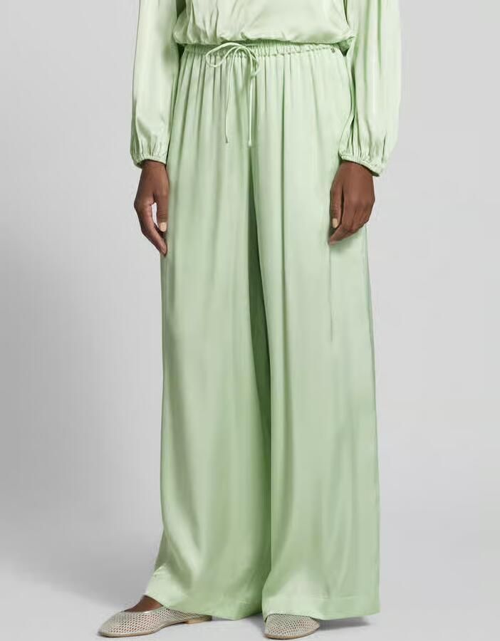 Boss Orange Regular fit wide leg broek van zuivere viscose model 'TALIA' - Foto 2
