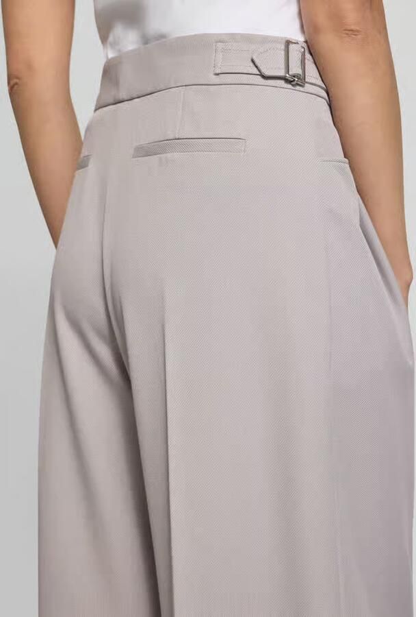 Boss Orange Regular fit wijde broek met viscose model 'TAKORA' - Foto 2