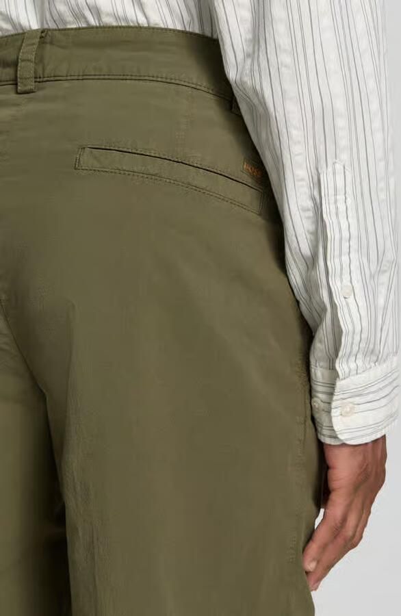 Boss Orange straight fit chino van katoenmix model 'CHINO_ST_PLEATED_1'