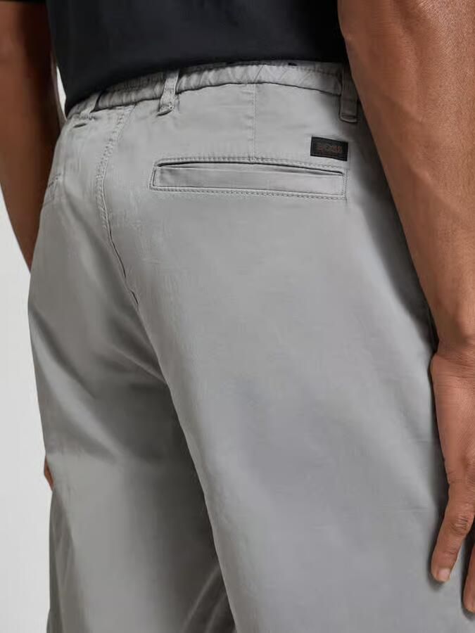 Boss Orange Tapered chinobermuda van katoenmix