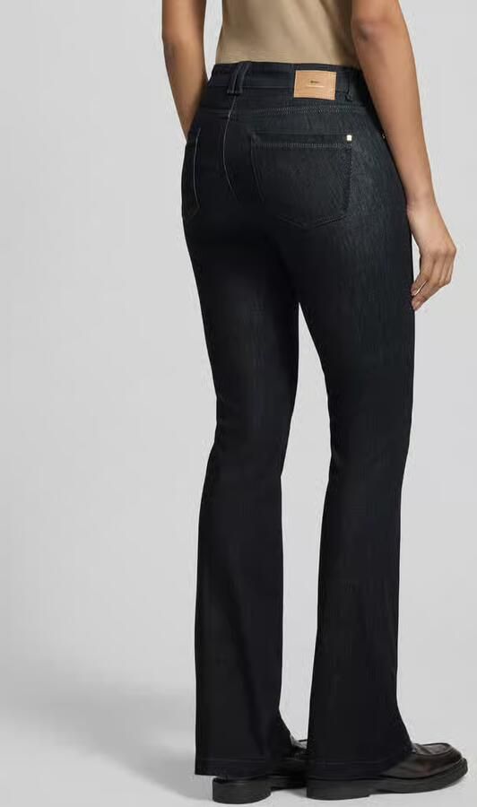 BRAX flared fit Jeans in 5-pocketmodel Model 'Shakira'