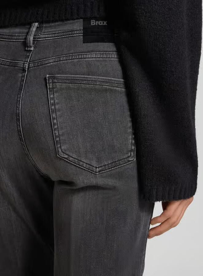 BRAX Flared fit jeans in 5-pocketmodel model 'Mary' - Foto 2