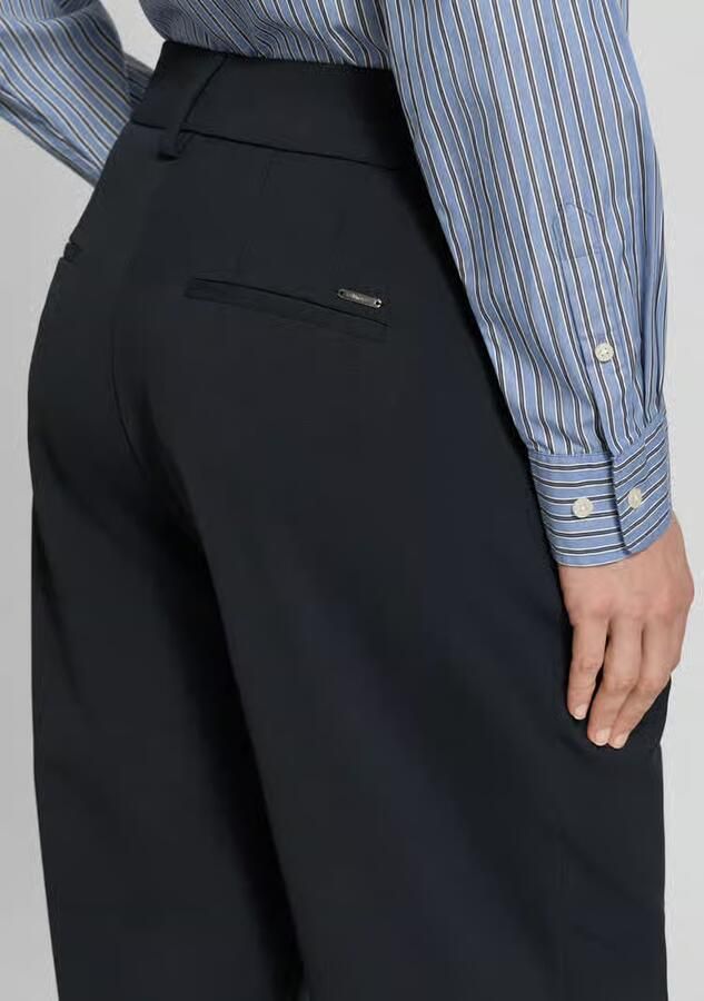 BRAX Loose fit bermuda s met Knoopsluiting Model 'MILLA' - Foto 2
