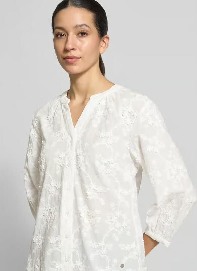 BRAX Regular fit blouse met florale siergarnering model 'Velia'