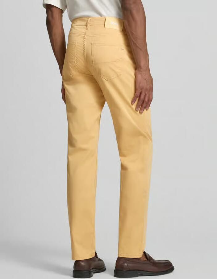 BRAX Regular fit stoffen broek met ultralight afwerking model 'Cadiz' - Foto 2