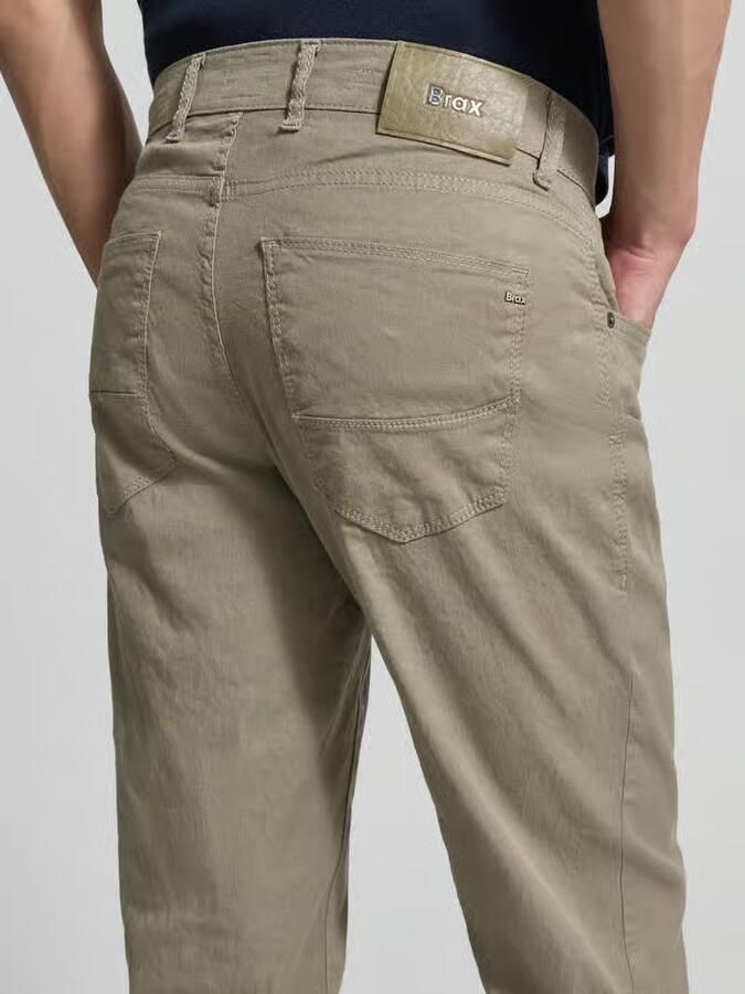 BRAX regular fit stoffen broek van mix van katoen en linnen model 'CADIZ'