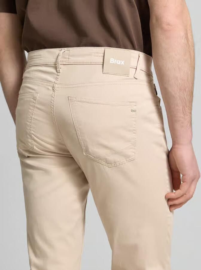 BRAX slim fit broek met steekzakken model 'Chuck'