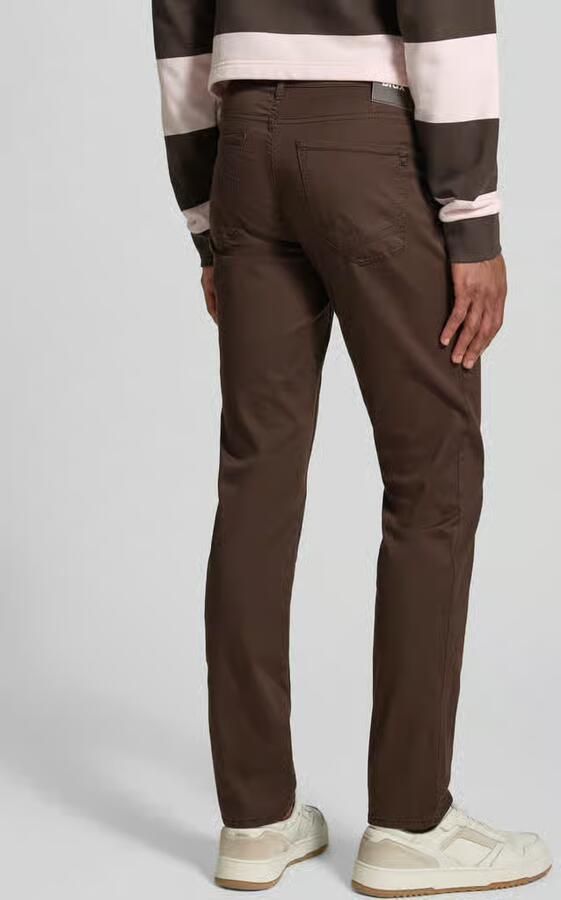 BRAX slim fit broek met ultralight afwerking model 'Chuck' - Foto 3