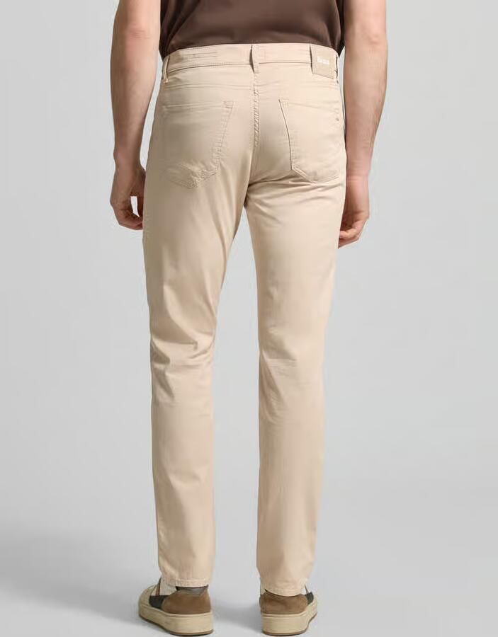BRAX slim fit broek met ultralight afwerking model 'Chuck' - Foto 2