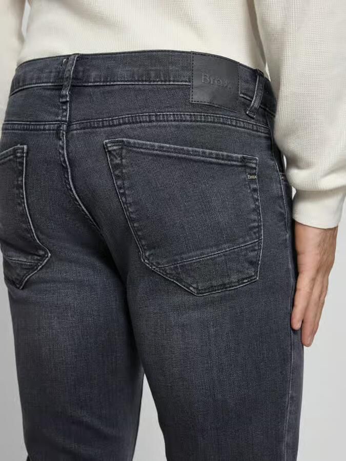 BRAX Slim fit jeans met 5-pocketmodel model 'Chuck' - Foto 2