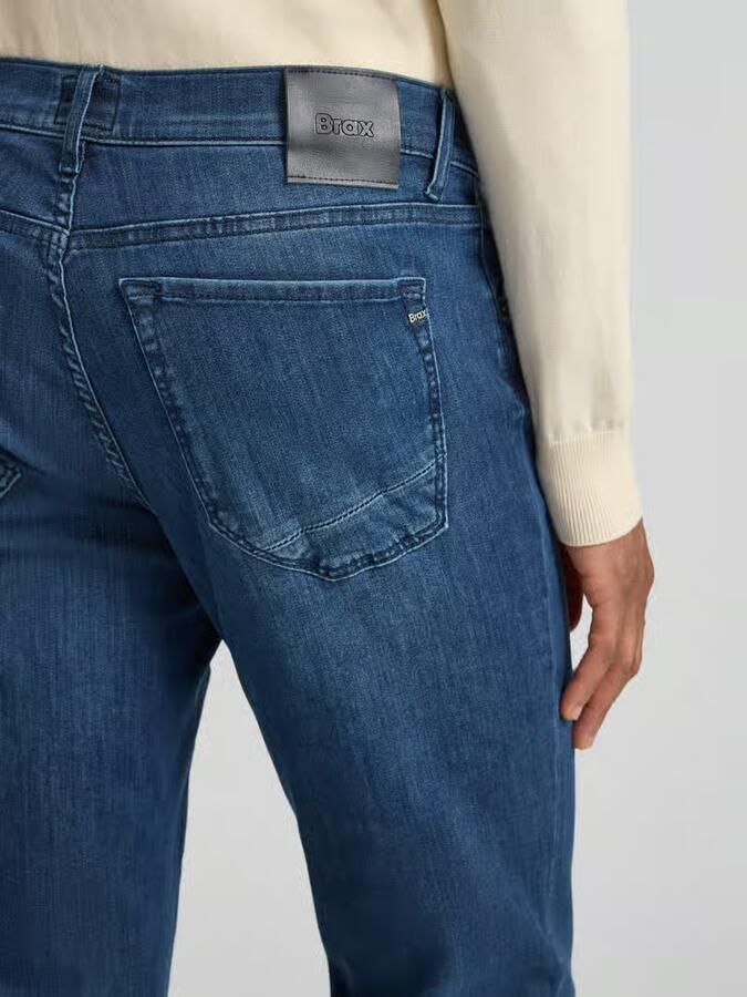 BRAX Slim fit jeans met 5-pocketmodel model 'Chuck' - Foto 2