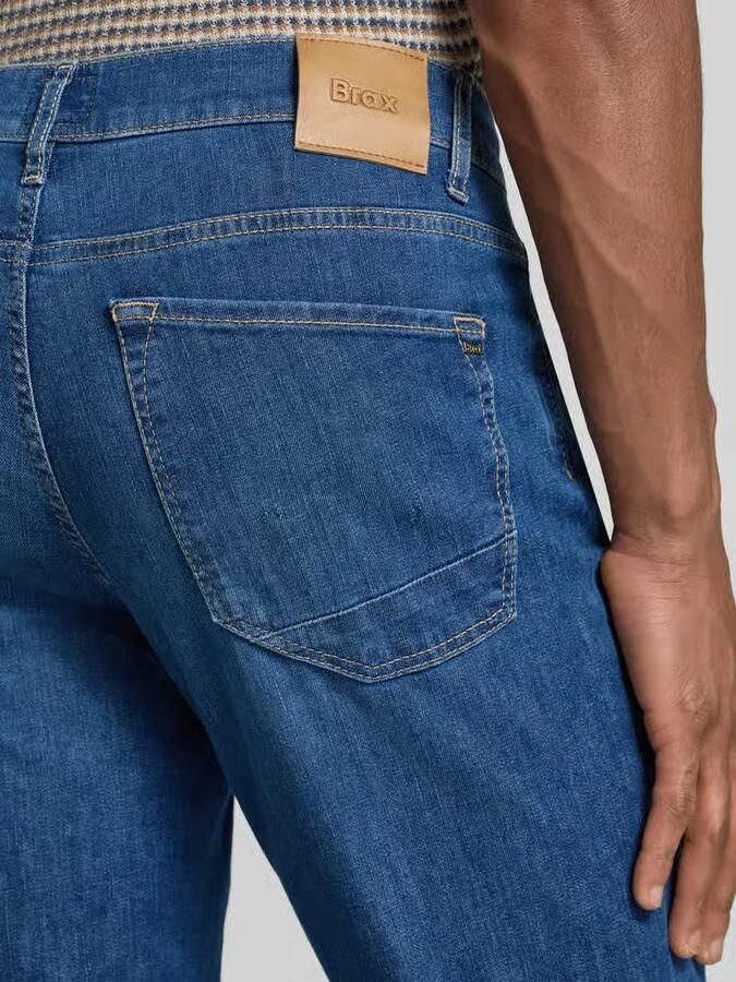 BRAX Slim fit jeans met steekzakken model 'Chuck' - Foto 2