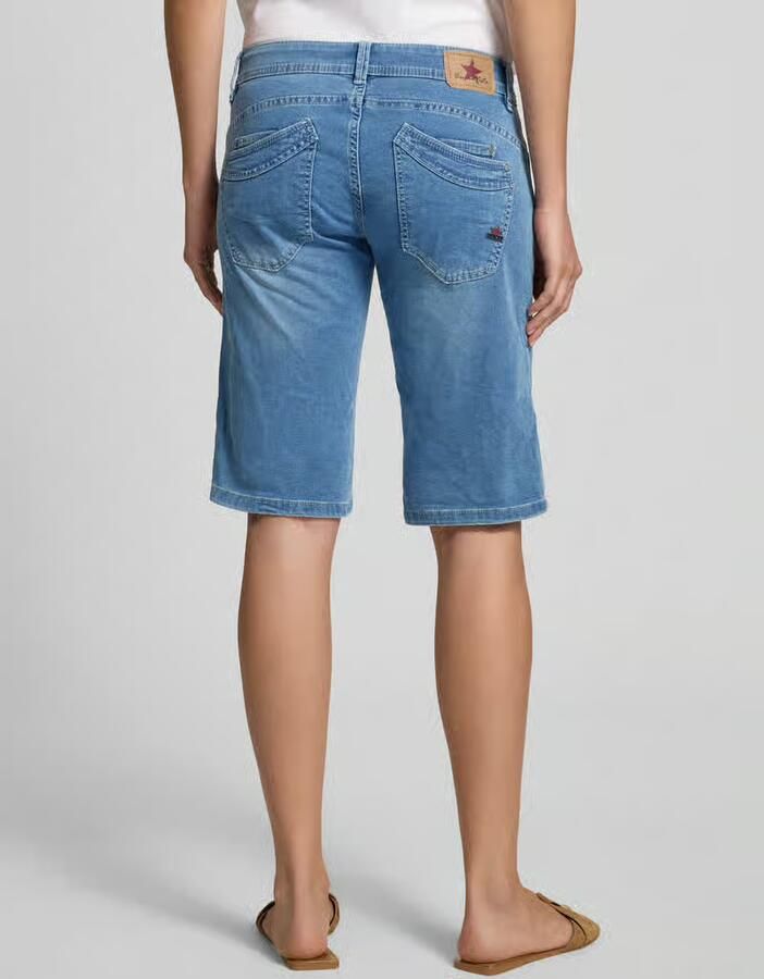 Buena Vista korte jeans met asymmetrische knoopsluiting model 'Malibu'
