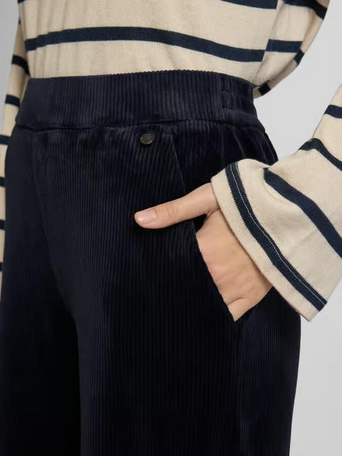 Buena Vista Loose fit broek van corduroy model 'Elisa'