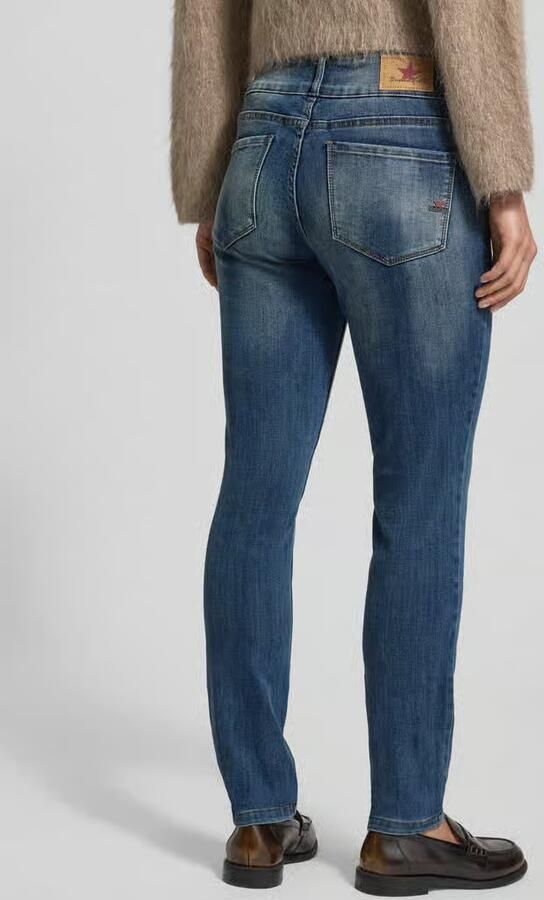Buena Vista Straight fit jeans in 5-pocketmodel model 'Tummyles'