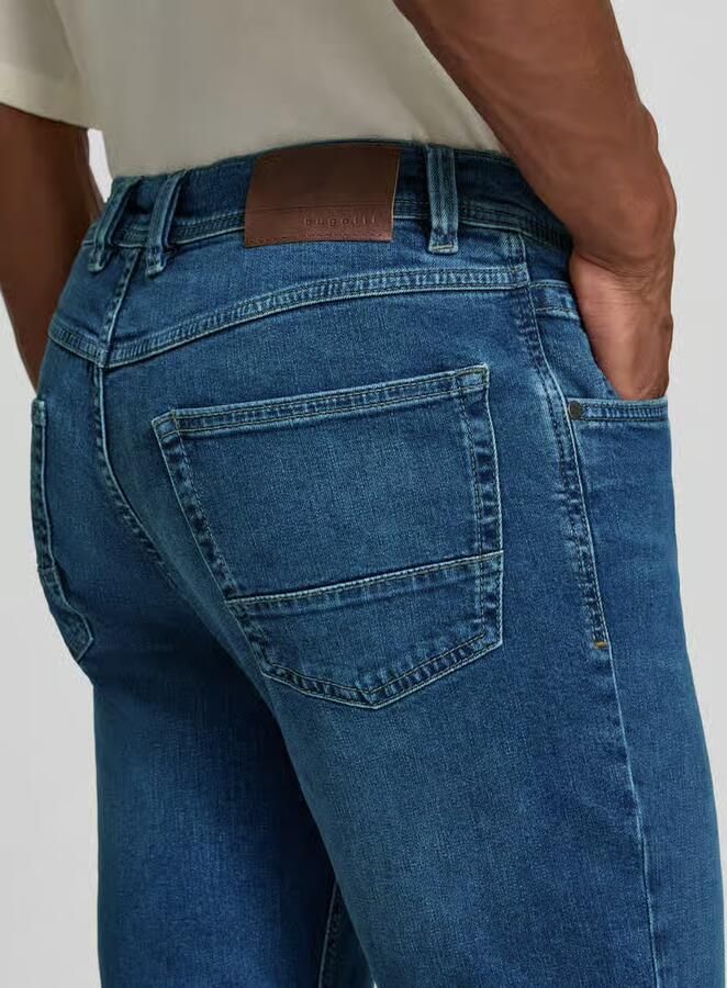 Bugatti regular fit jeans met steekzakken - Foto 3