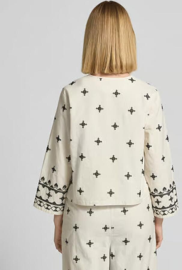 B.Young Overhemdblouse met vetersluiting model 'DUNIA'