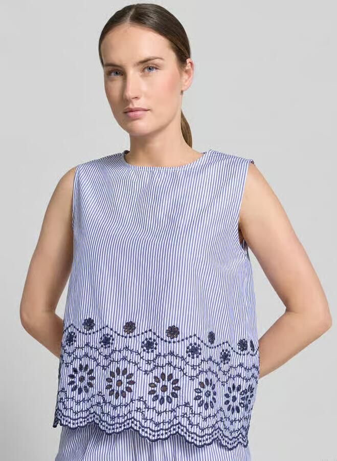 B.Young relaxed fit blouse met florale opengewerkte stitching model 'Inzi'